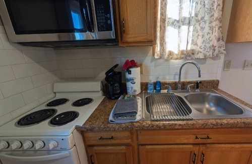 Hammondsport Cottage | Amish Built Cottage near Fingerlakes Wineries, Fishing, Hiking, Hunting & More!
