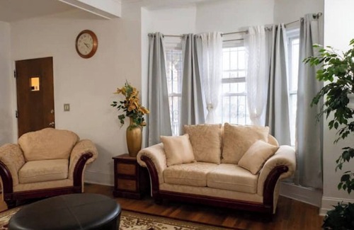 Newark Appartement | Cozy Fireplace Apartment