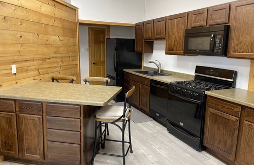 Viroqua Appartement | Cozy first floor at the heart of downtown Viroqua