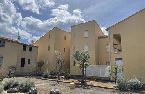Fleury Appartement | Charmant T2 climatisé proche plage avec balcon - 4 couchages, Port de Saint Pierre La Mer