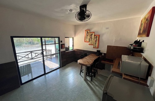 Yucatan Peninsula Maison | Cozy fully equipped house just one block away from a pristine beach!