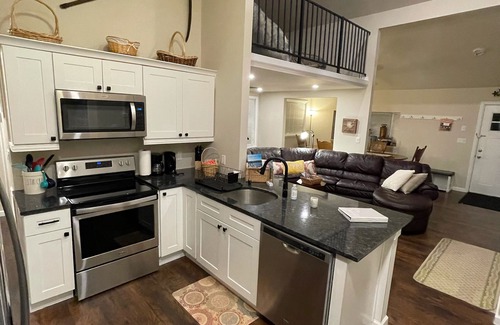 Sound Beach Maison | Cozy, fully remodeled water view home on quiet cul de sac