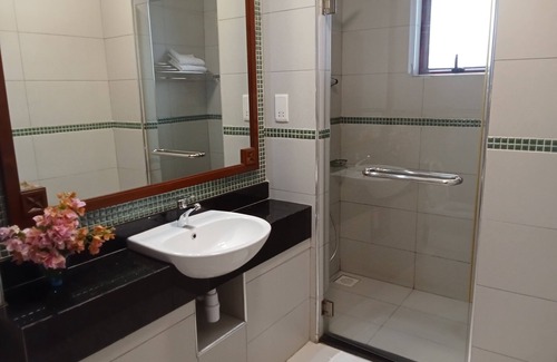 Malindi Appartement | Cozy,furnished apartment fit for love birds with beach front and chef on request