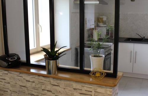 Cherveix-Cubas Cottage | Gîte cosy 4 pers., terrasse, proche activités nature, WiFi, parking à Cherveix-Cubas