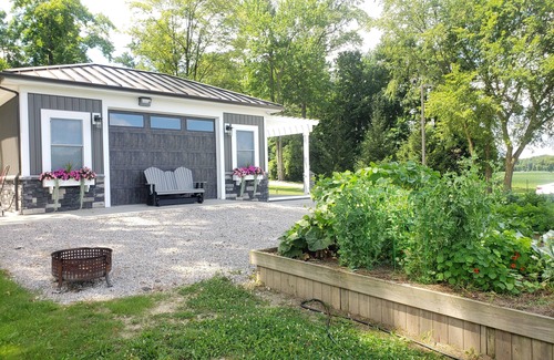 Erie County Cottage | Cozy Garden cottage on 15 acres is perfect executive rental or couples retreat.