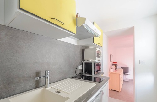 Quartier du Casino Appartement | Appartement T2 à 50m de la plage avec cour, Wifi et équipements bébé – 4 pers, Châtelaillon-Plage