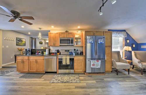 Leominster Appartement | Cozy Getaway - 10 Miles to Mount Wachusett Skiing!