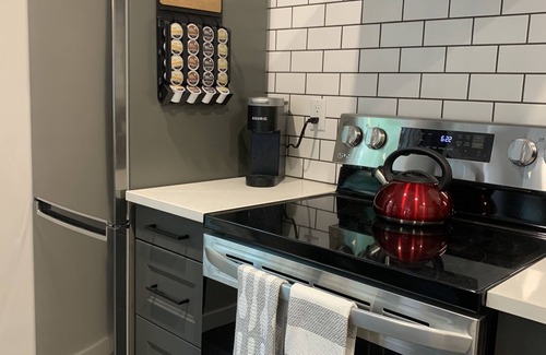 Parkhill Maison | Newly renovated, 15 minutes to Grand Bend Beach