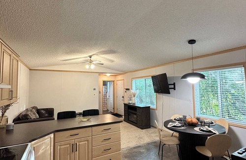 Grayson Cabine | Cozy Getaway Cabin at Crooked Lake: Walking Distance to the Beach