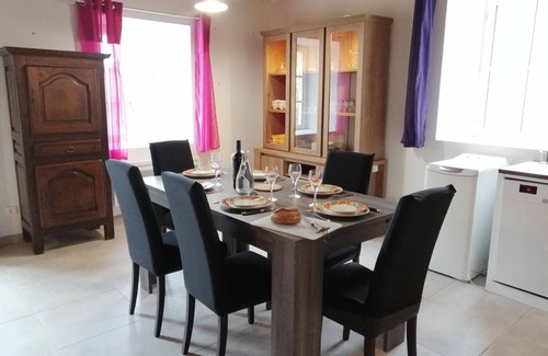 Charroux Cottage | Gîte chaleureux à Charroux, confort pour 6 pers, proche nature et Vichy