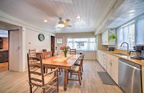 Great Barrington Maison | Cozy Great Barrington Home about 1 Mi to Ski Resort!