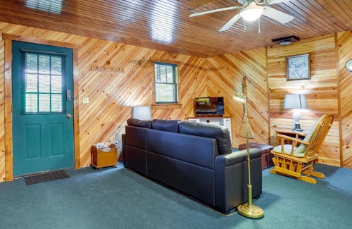 Green Bank Maison | Cozy Green Bank Cabin about 2 Mi to Observatory!