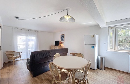 Lamalou-les-Bains Appartement | Charmant F2 avec Terrasse, Proche Thermes et Centre-Ville - Animaux Bienvenus, Wifi Inclus