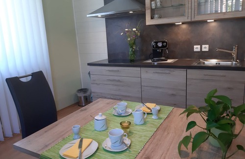 Uehlingen-Birkendorf Appartement | Hébergement confortable pour les vacanciers et les navetteurs