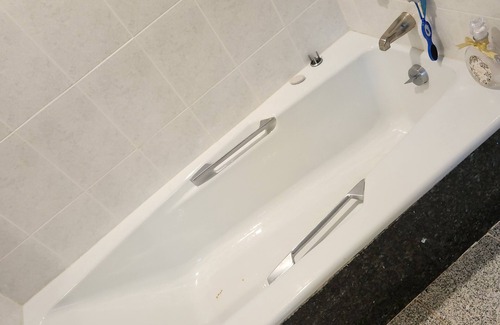 Colonia Lit Et Petit-Déjeuner | Cozy Guest Unit ideal for couples looking to Relax.