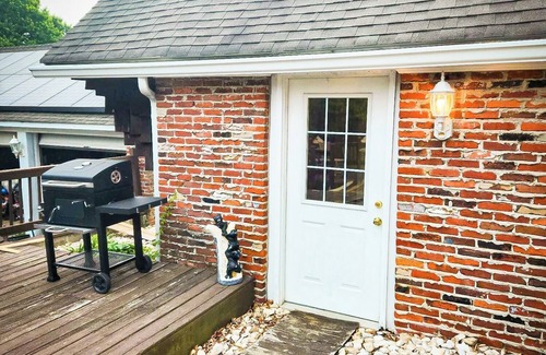 Granite Maison | Cozy Guesthouse in Woodstock, MD