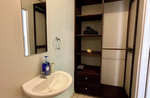 Coco Hôtel | Cozy hotel with private bathrooms and shared kitchen, near the beach