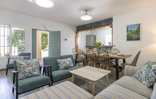Villanueva del Rio y Minas Maison | Cozy Home In Villanueva Del Río Y M