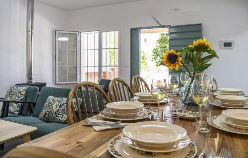 Villanueva del Rio y Minas Maison | Cozy Home In Villanueva Del Río Y M