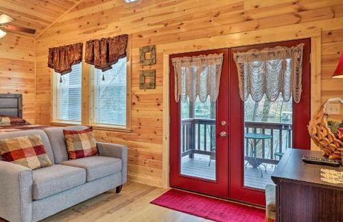 Wilburn Appartement | Cozy Heber Springs Cabin with Deck and Dock!