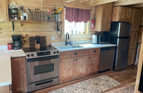 Richland Center Cabine | Cozy hillside retreat near trout stream, public forest and UTV trails.