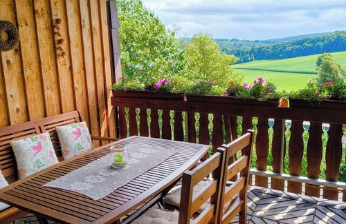 Nienover Appartement | Cozy holiday apartment, surrounded by wood and grassland, chimney, pets allowed