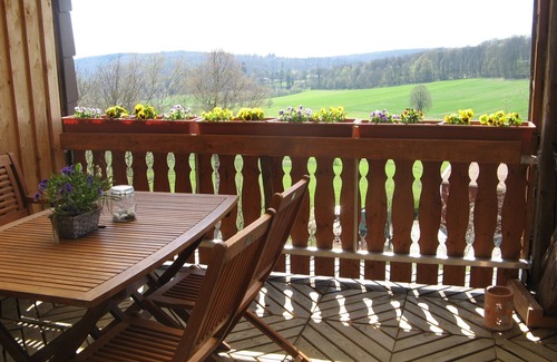 Nienover Appartement | Cozy holiday apartment, surrounded by wood and grassland, chimney, pets allowed