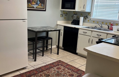 Remerton Maison | Cozy home 3 BA 2 BA , 4 Queen beds near everything