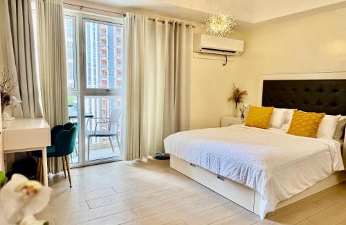 Pinagsama Appartement | Cozy Home at Venice Luxury BGC