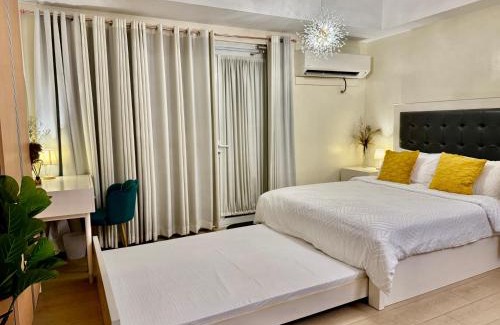 Pinagsama Appartement | Cozy Home at Venice Luxury BGC