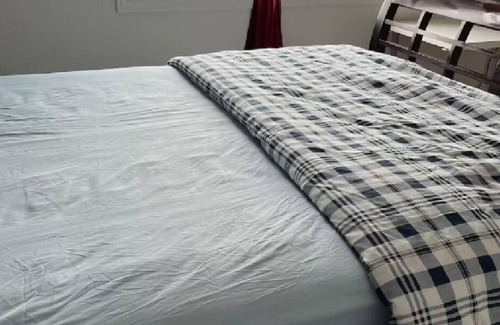 Markdale Maison | Cozy Home Away from Home