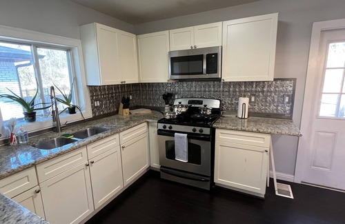 Belvedere Park Maison | Cozy home away from home