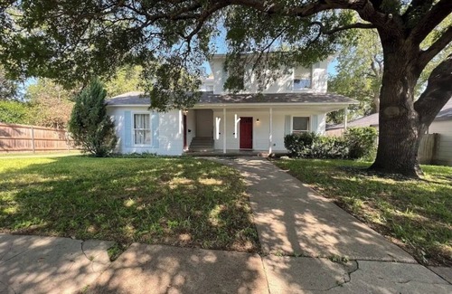 Arlington Heights Appartement | Cozy Home in Arlington Heights Close to TCU and Dickeys Arena
