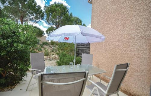 Calvisson Maison | Cozy Home In Calvisson With Kitchen