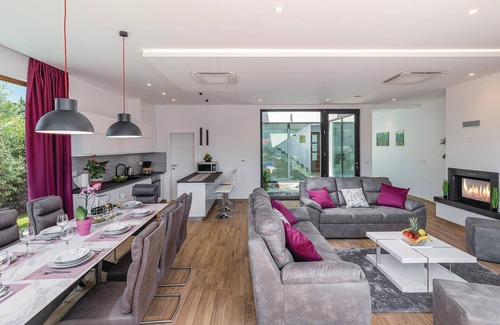 Cervar Maison | Superbe maison de 4 chambres à Cervar
