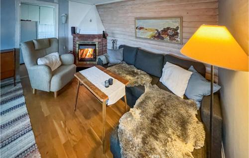 Hokerum Maison | Cozy Home In Hökerum With Kitchen