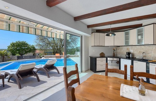 Sveti Petar u Sumi Maison | Villa Silvana