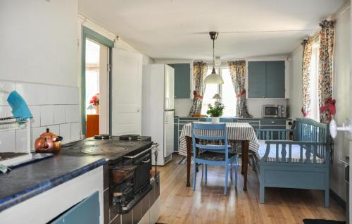 Kristinehamn Maison | Cozy Home In Kristinehamn With Wifi