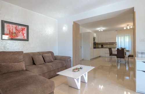 Sveta Nedelja Maison | Maison confortable à Labin avec WiFi