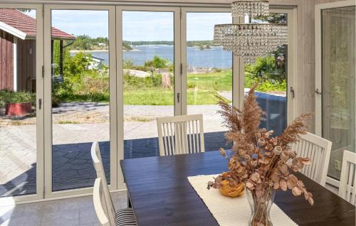 Otterstad Maison | Cozy Home In Lidköping With Wifi