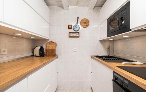 Miholascica Maison | Cozy Home In Miholascica With Wifi