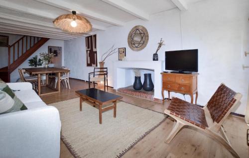 Sollacaro Maison | Cozy Home In Sollacaro With Wifi