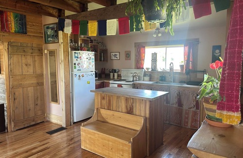Advocate Harbour Maison | Cozy home in the heart of Advocate Harbour, Pet friendly!