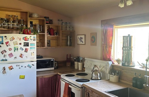 Advocate Harbour Maison | Cozy home in the heart of Advocate Harbour, Pet friendly!