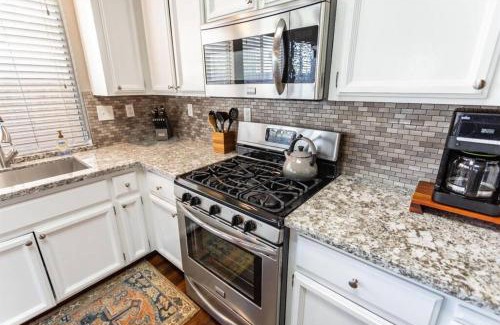 Elk Grove Appartement | Cozy Home in the Heart of Elk Grove