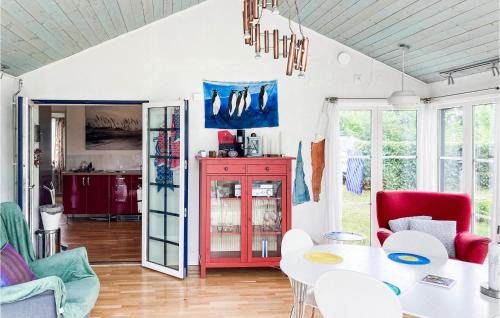 Svarte Maison | Cozy Home In Ystad With Kitchen