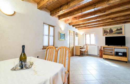 Modrusani Maison | Cozy Home In Zminj With Kitchen