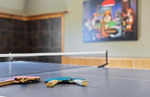New Paltz Maison | Cozy Home with Hot Tub Game Room and Fire Pit