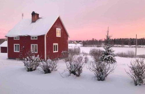 Overkalix Maison | COZY Home with LAKE view-free WiFi - free SAUNA
