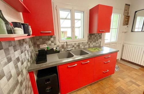 Loches Cottage | Confort et Charme au Cœur de Loches - Gîte Tout Inclus avec Cour et Parking